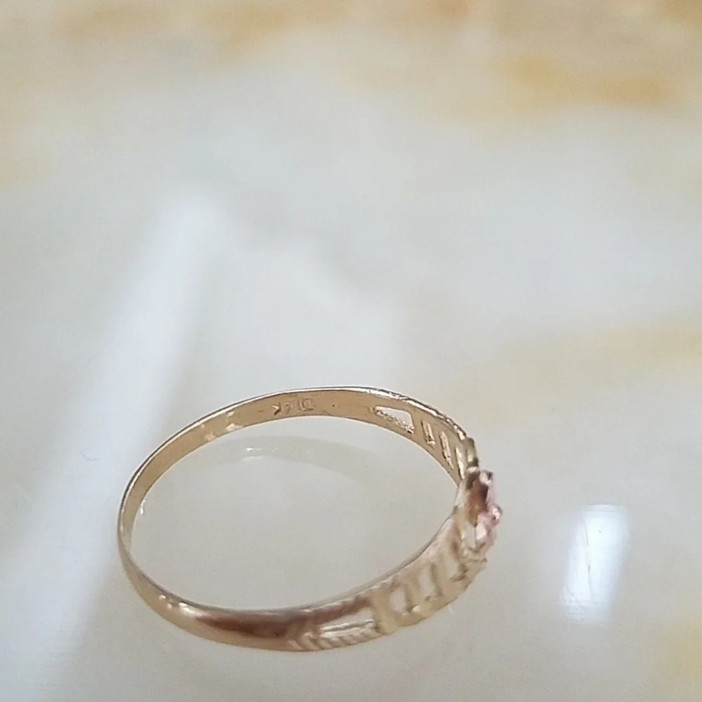 14k Yellow & Rose gold Diamond cut Heart Flower Ring